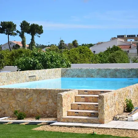 Hébergement de vacances Tree House - Casa Limoeiro Quinta do Conde