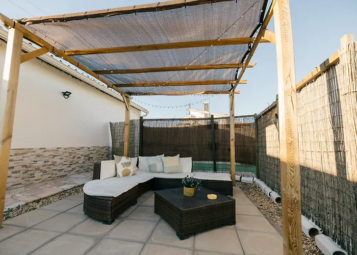 Дом отдыха Tree House - Casa Limoeiro Quinta do Conde